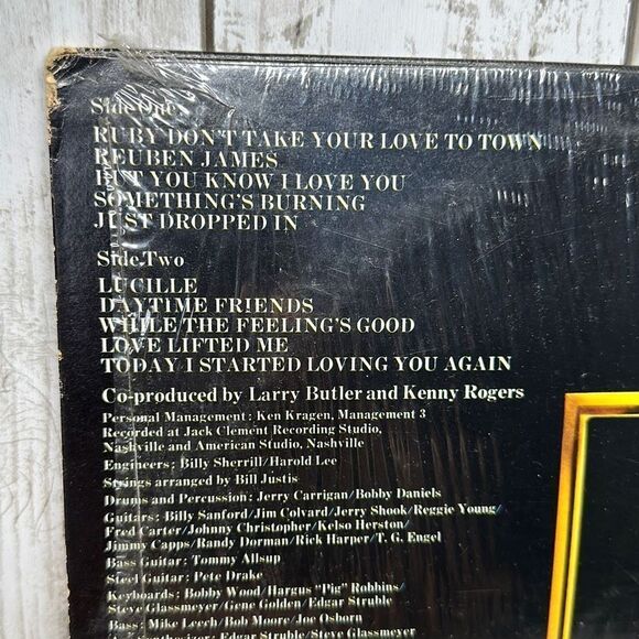 Kenny Rogers Ten Years of Gold Vinyl Record LP 1977 Liberty Records - Picture 5 of 7